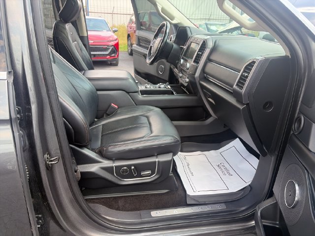 Used 2018 Ford Expedition Platinum AWD/4WD image 32