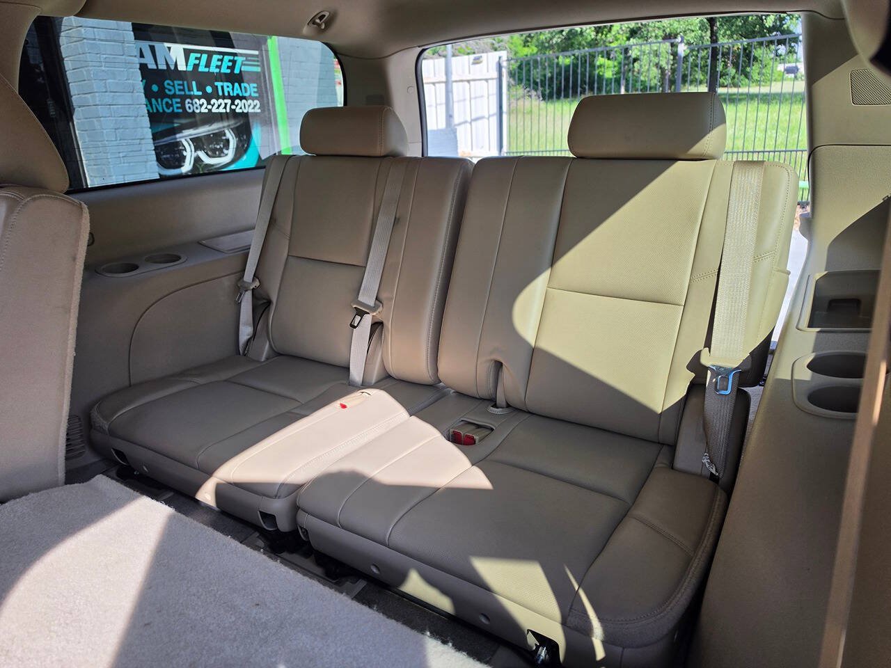Used 2014 GMC Yukon XL SLT w/ SLT-2 Equipment Package RWD image 24