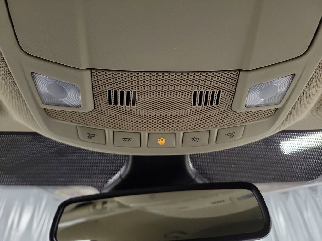 Used 2021 Ford Edge SEL w/ Cargo Accessory Package image 21