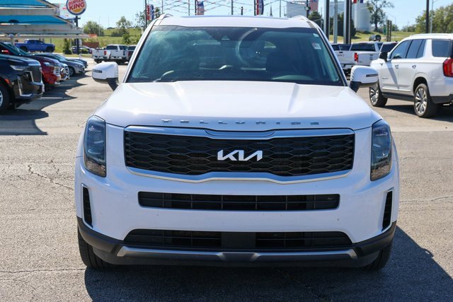 Used 2022 Kia Telluride S image 2