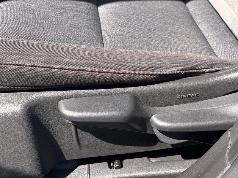 Certified 2024 Chevrolet Trax RS w/ Driver Confidence Package image 15