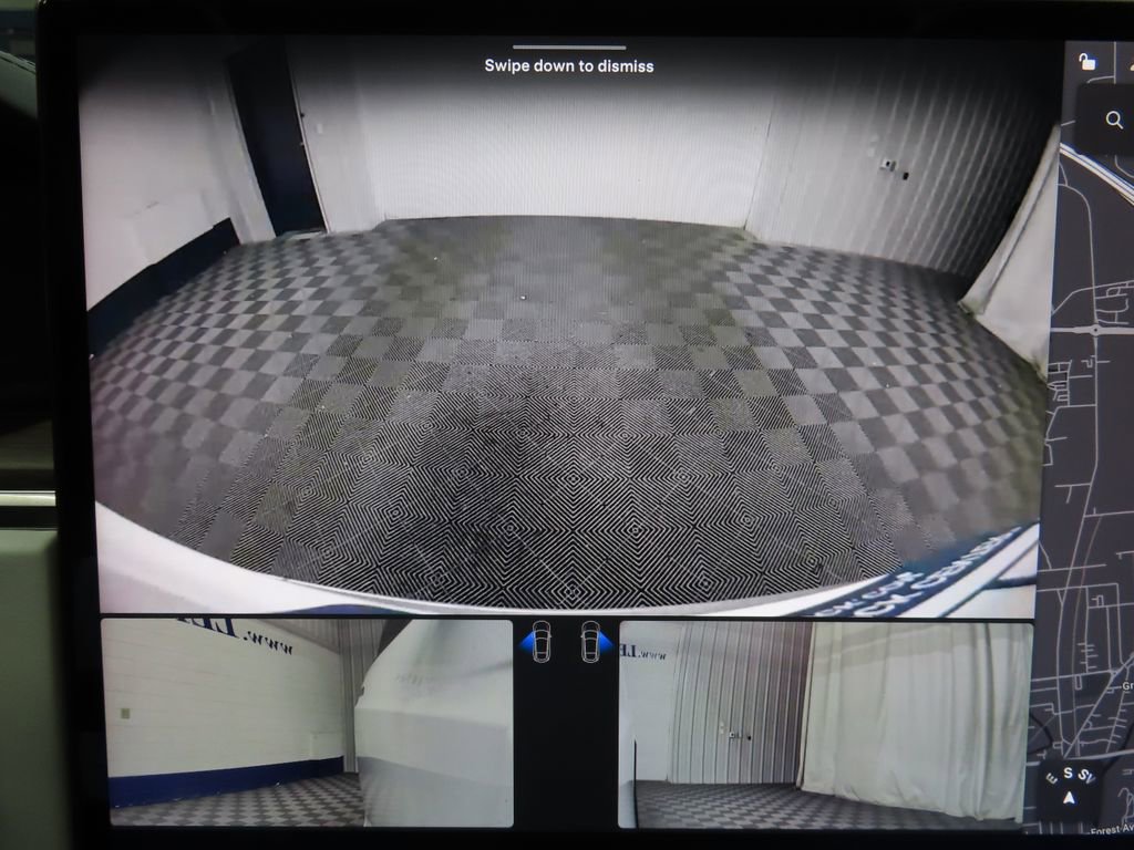 Used 2023 Tesla Model X image 25