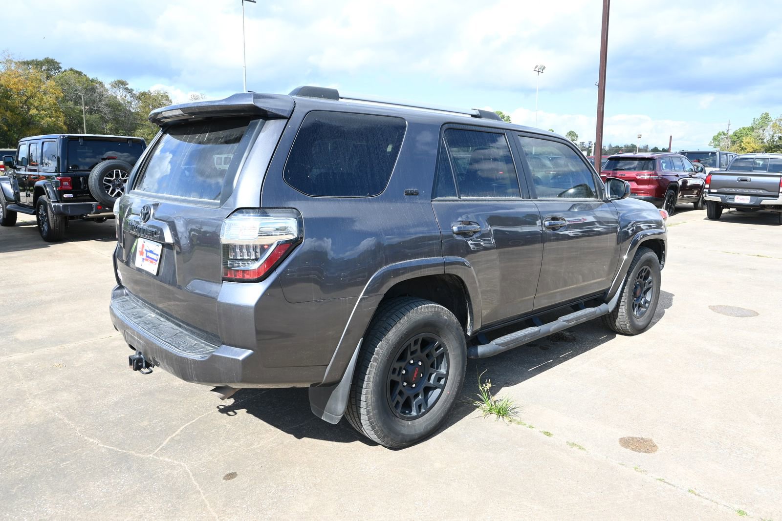 Used 2023 Toyota 4Runner SR5 image 6