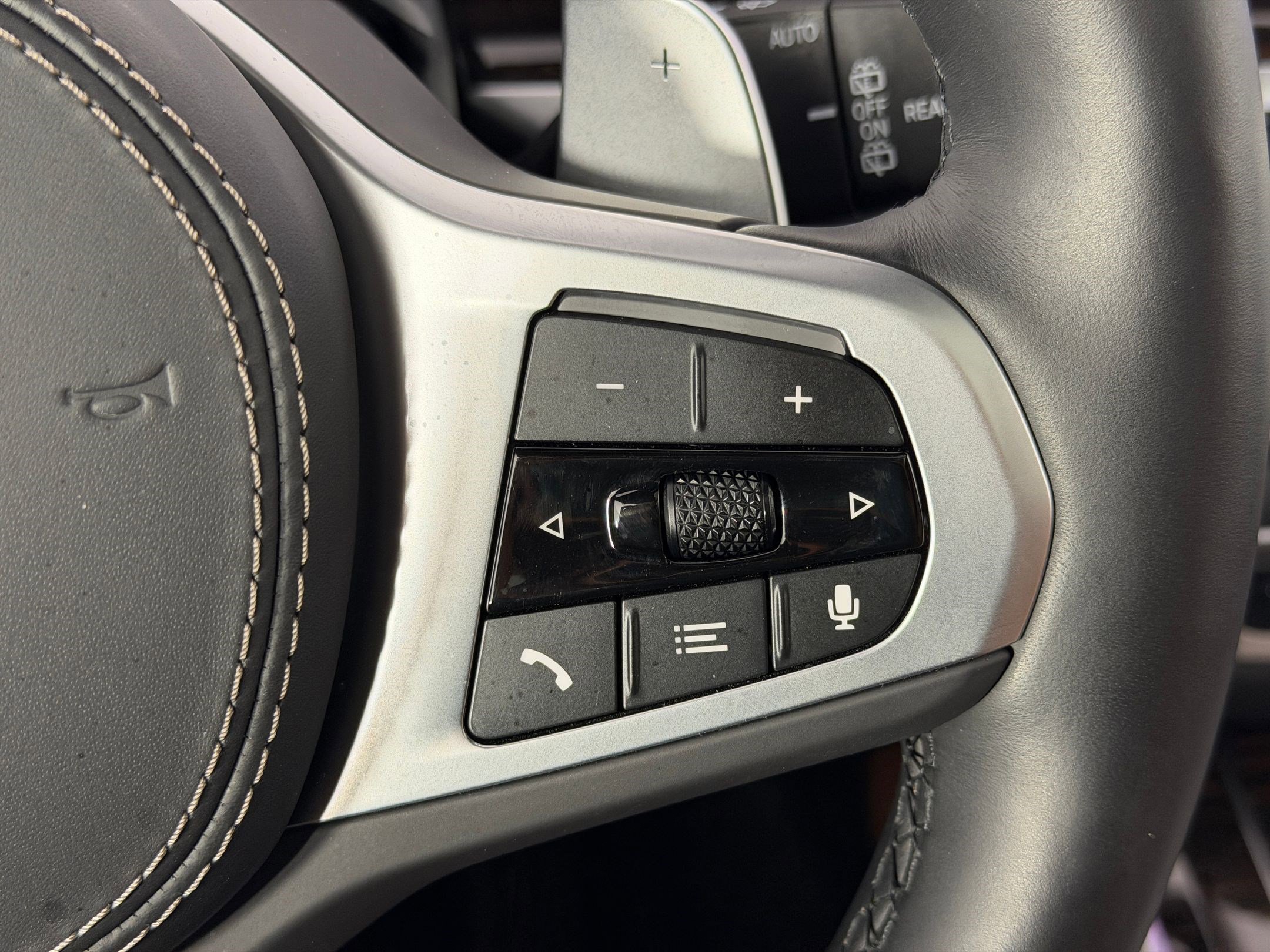 Used 2026 BMW X7 xDrive40i image 28