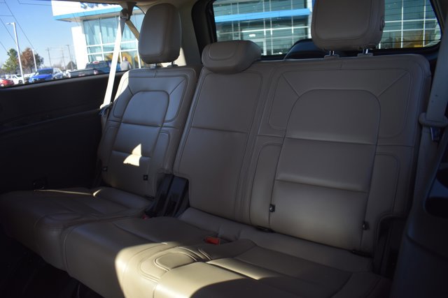 Used 2023 Lincoln Navigator L Reserve image 16