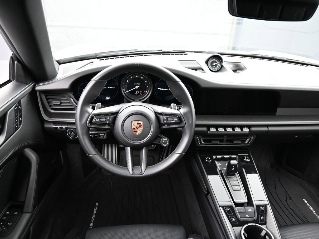 Certified 2024 Porsche 911 Carrera GTS image 18