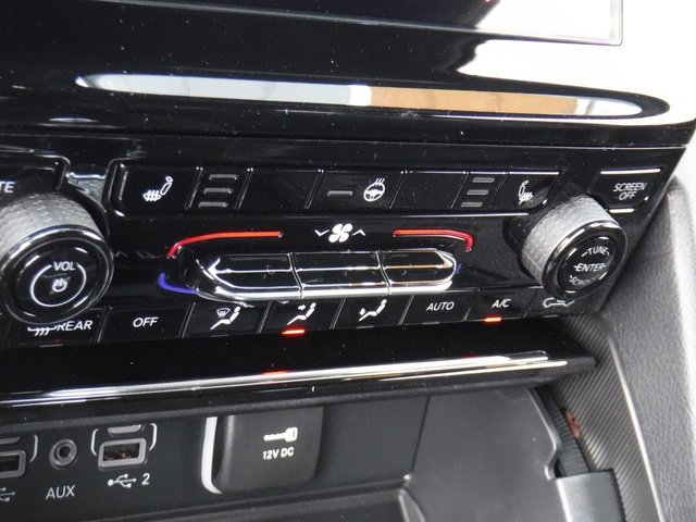 New 2025 Jeep Grand Cherokee Altitude image 19