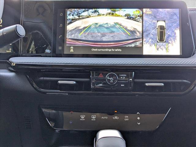 New 2026 Nissan Kicks SR image 12