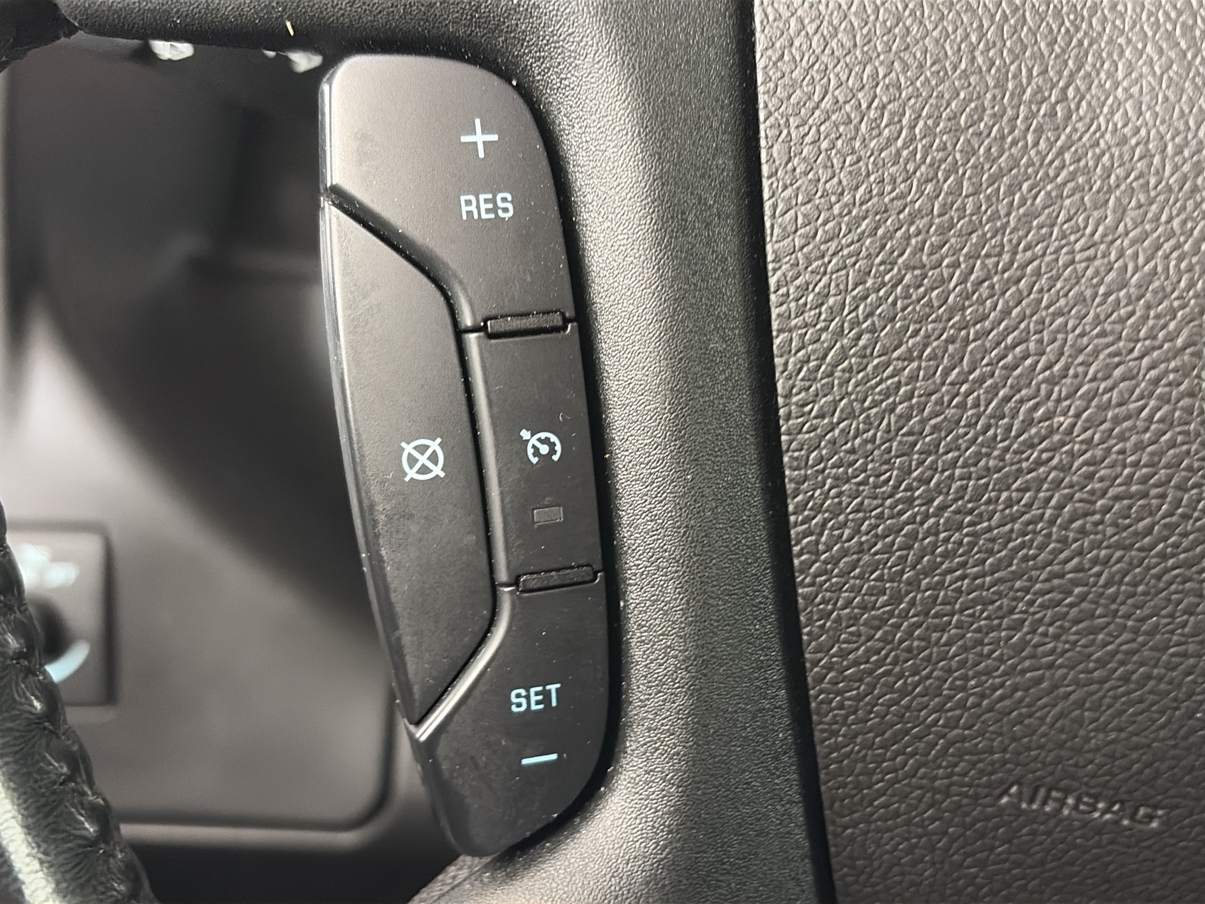Used 2021 Chevrolet Express 2500 w/ Driver Convenience Package RWD image 31