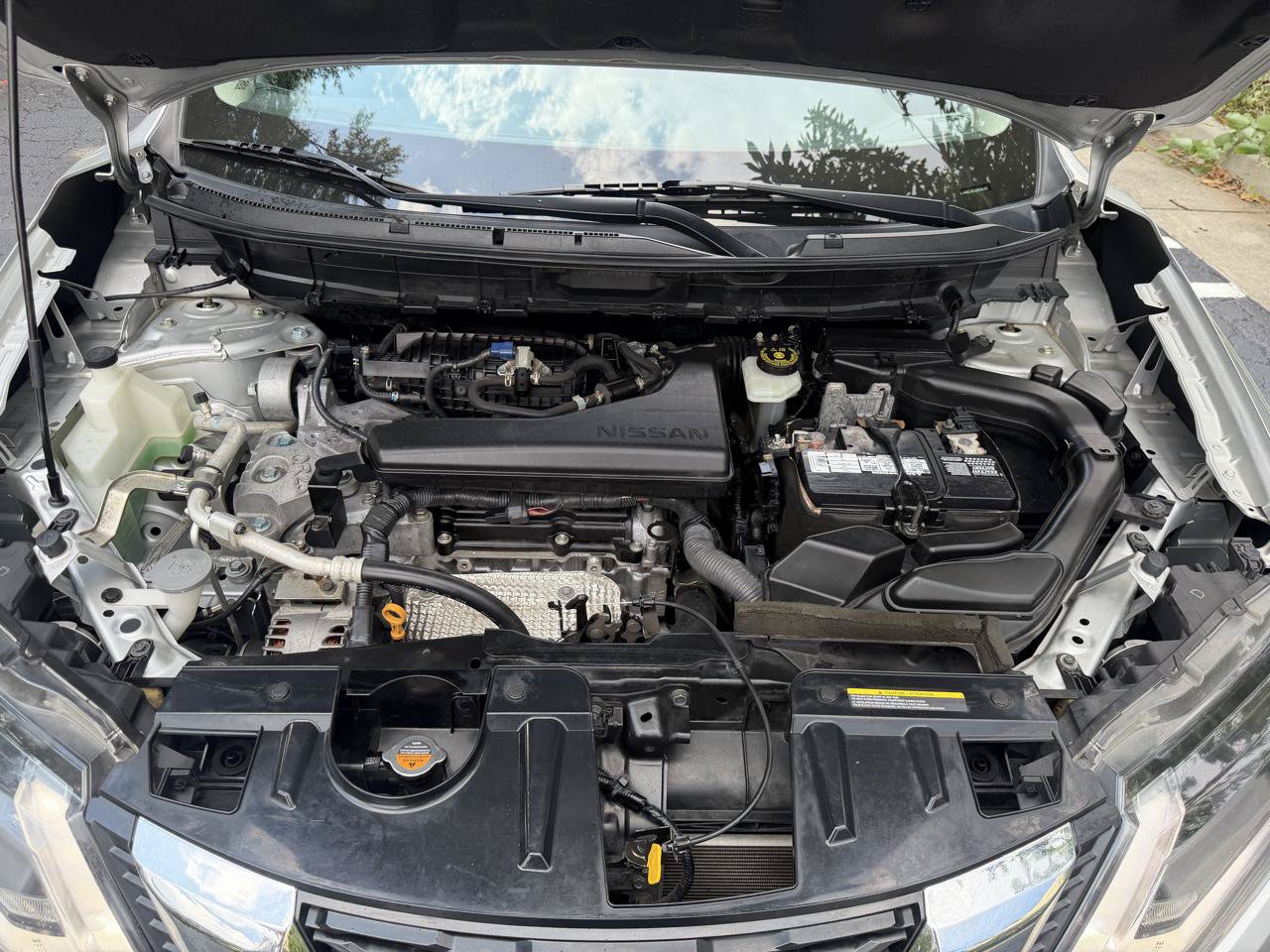 Used 2019 Nissan Rogue S w/ Special Edition Package FWD image 27