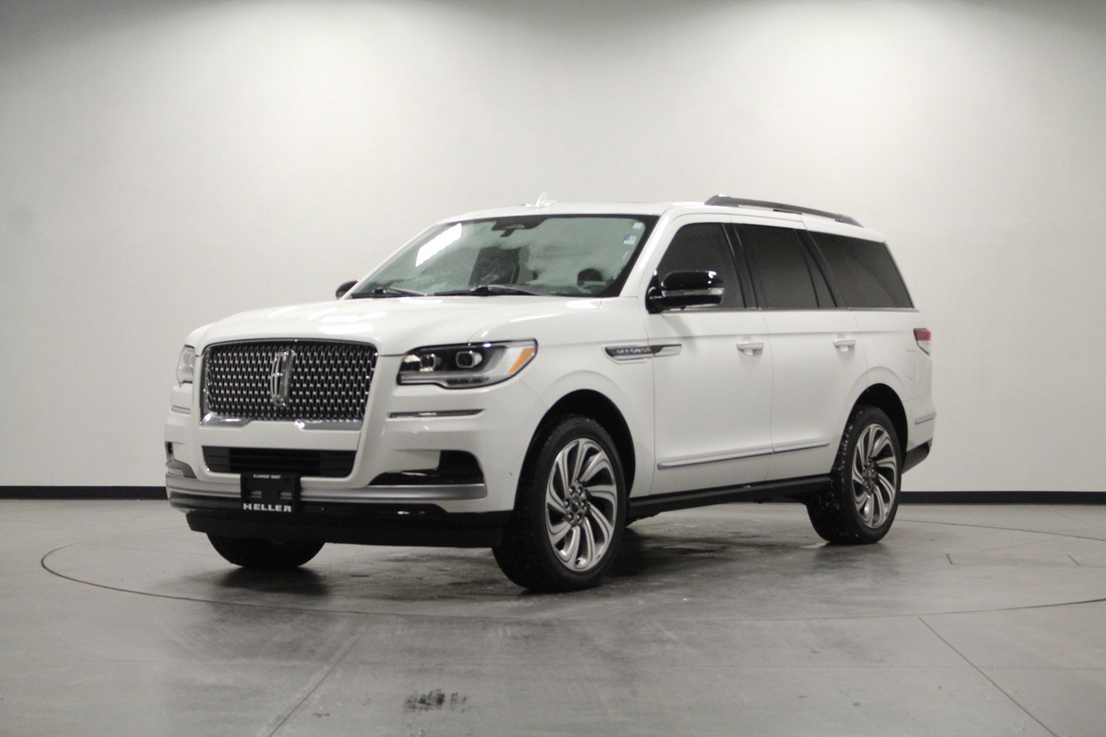 Used 2022 Lincoln Navigator Reserve image 8