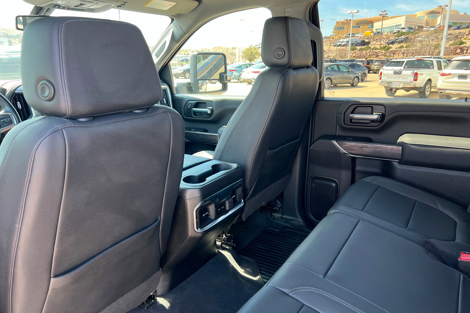 Used 2022 Chevrolet Silverado 3500 LTZ w/ LTZ Plus Package image 20