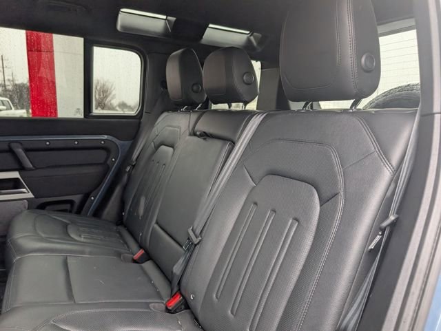 Used 2022 Land Rover Defender 110 S image 8