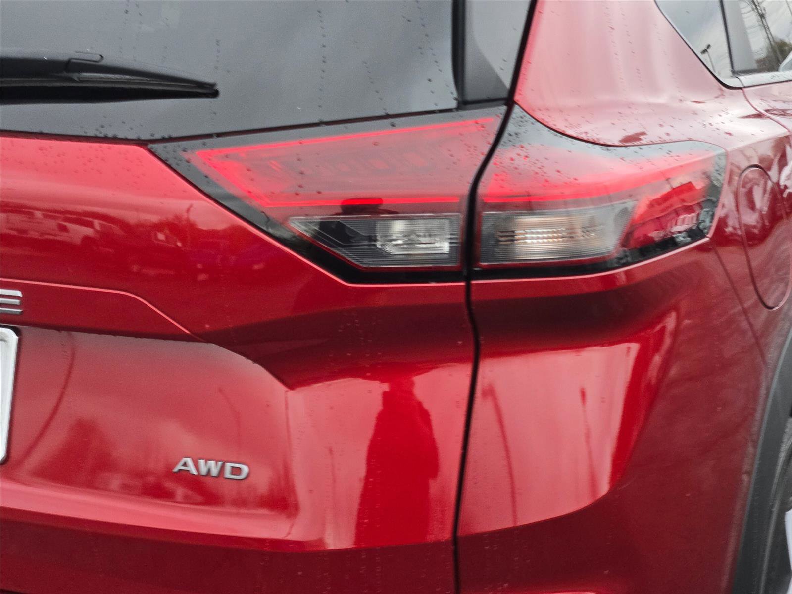 Used 2024 Nissan Rogue S image 13