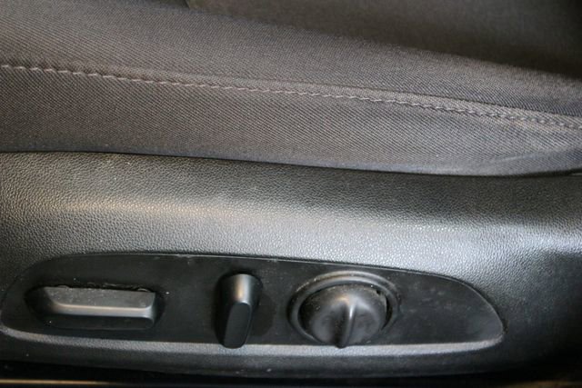 Used 2021 Chevrolet Malibu LT FWD image 14