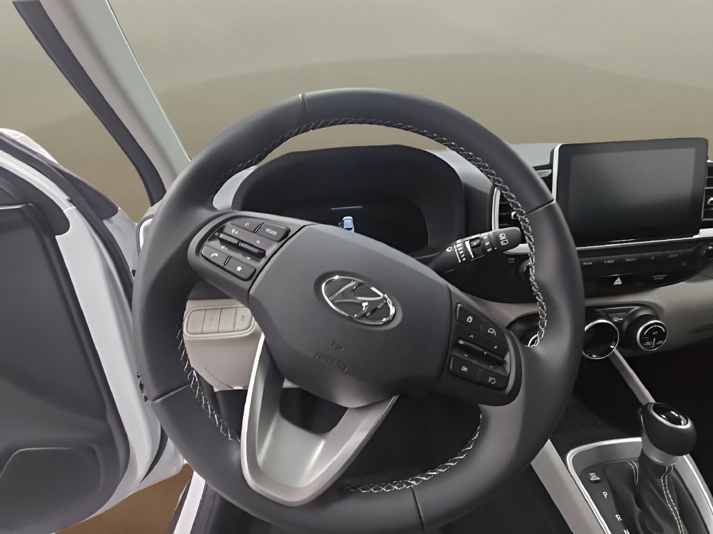New 2026 Hyundai Venue SEL FWD image 31