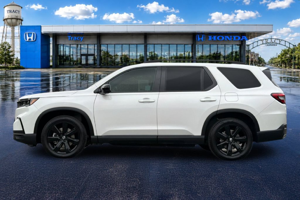 Certified 2025 Honda Pilot Black Edition image 12