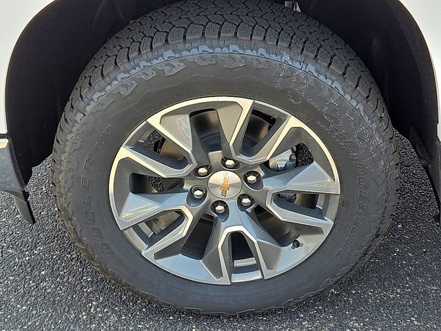 New 2026 Chevrolet Silverado 1500 LT w/ Z71 Off-Road Package AWD/4WD image 7