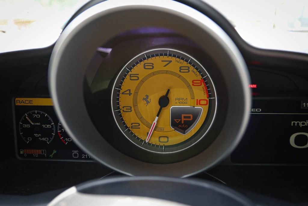 Certified 2011 Ferrari 458 Italia Coupe RWD image 31