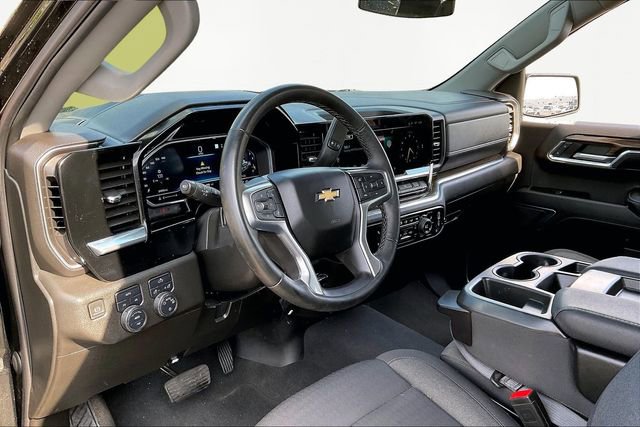 Used 2023 Chevrolet Silverado 1500 LT AWD/4WD image 12