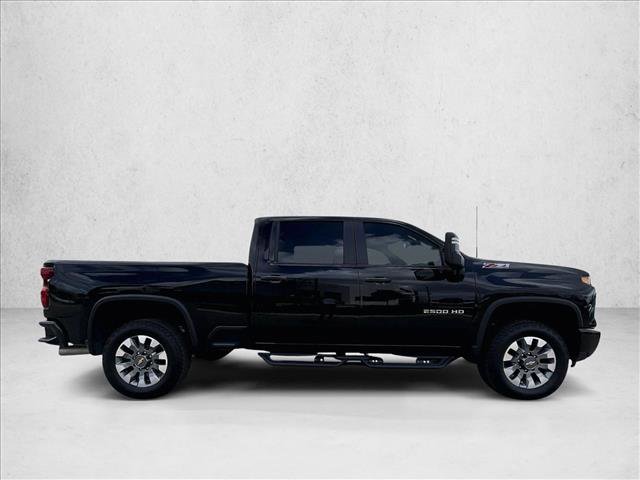 Used 2024 Chevrolet Silverado 2500 Custom w/ Custom Value Package image 5
