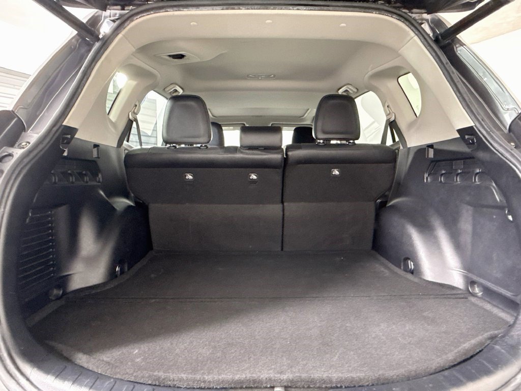 Used 2016 Toyota RAV4 Limited FWD image 34