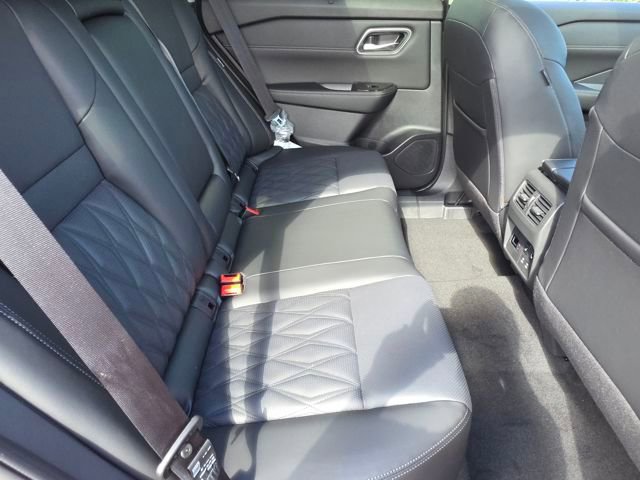 New 2026 Nissan Rogue Platinum image 26