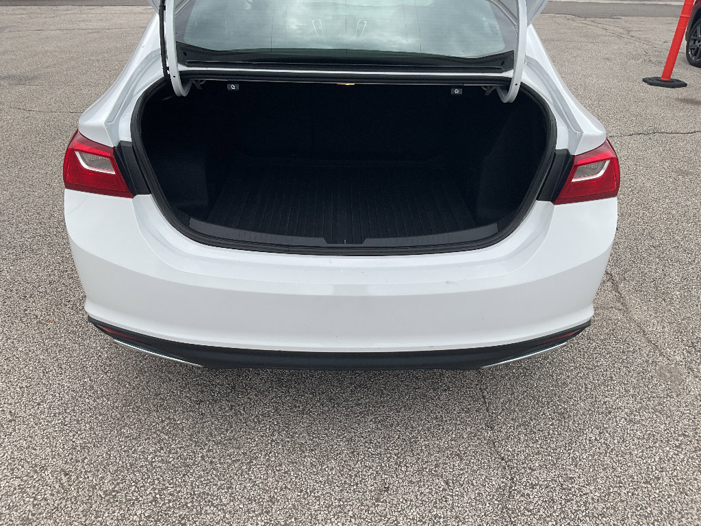 Used 2023 Chevrolet Malibu RS w/ LPO, Floor Liner Package image 13