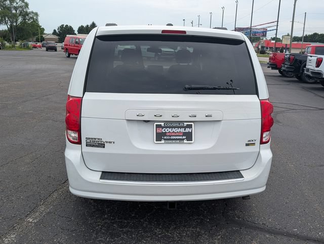 Used 2019 Dodge Grand Caravan SXT FWD image 6