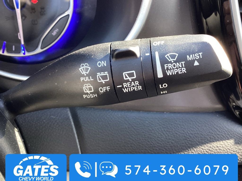 Used 2024 Chrysler Pacifica Touring-L image 30