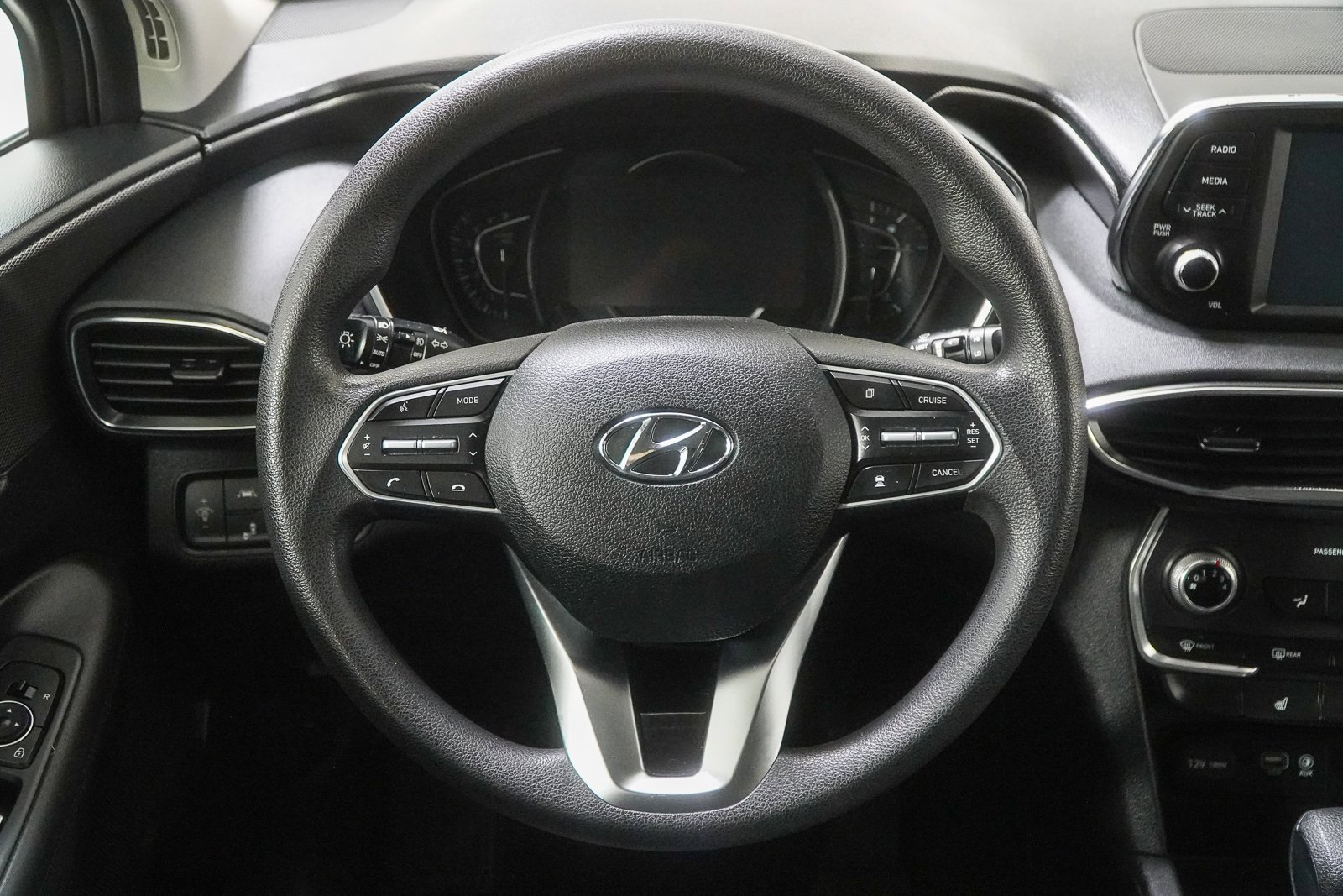 Used 2020 Hyundai Santa Fe SEL image 23