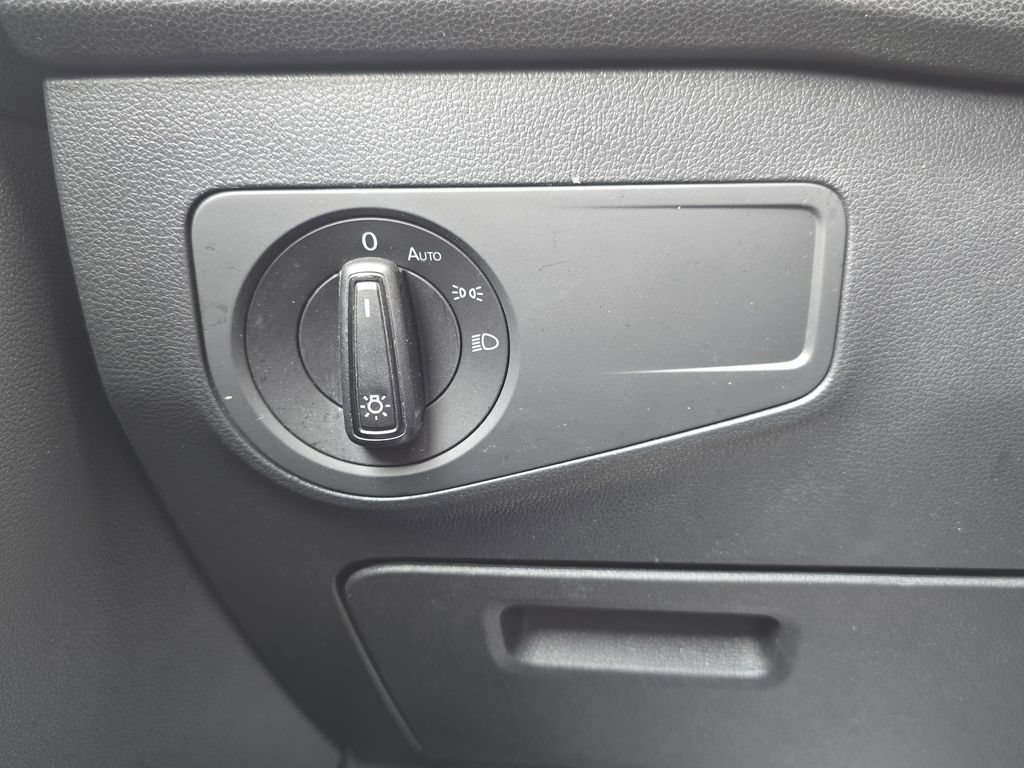 Used 2022 Volkswagen Tiguan S FWD image 21