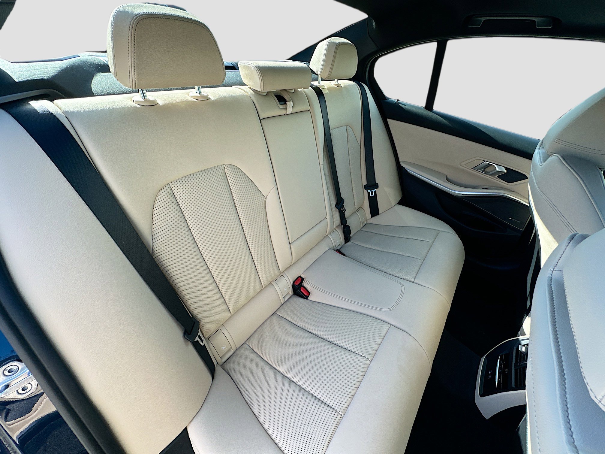 New 2026 BMW 330i xDrive Sedan w/ Premium Package image 22