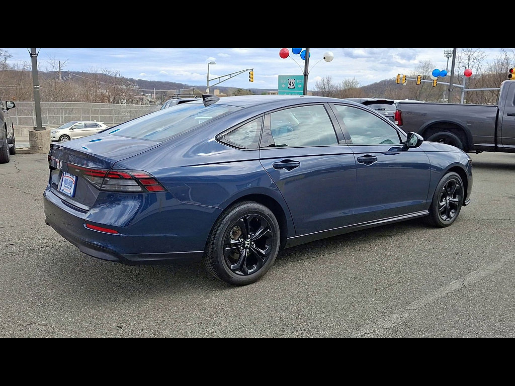 Used 2025 Honda Accord SE image 8