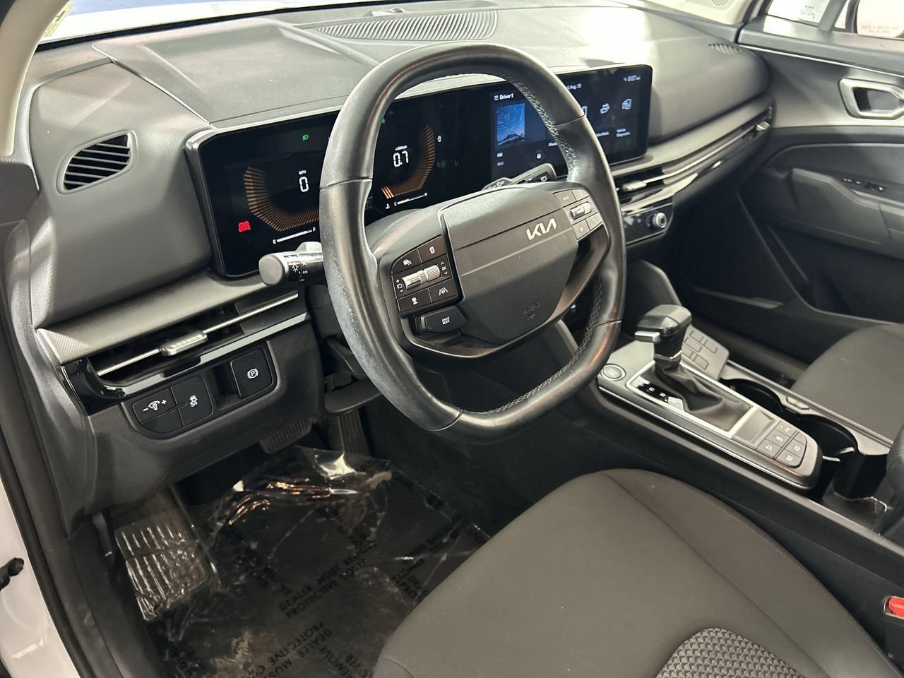 Used 2026 Kia Sportage LX FWD image 12