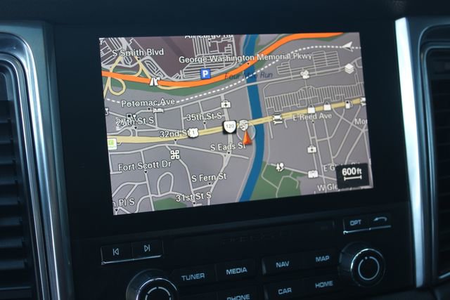 Used 2018 Porsche Macan image 21