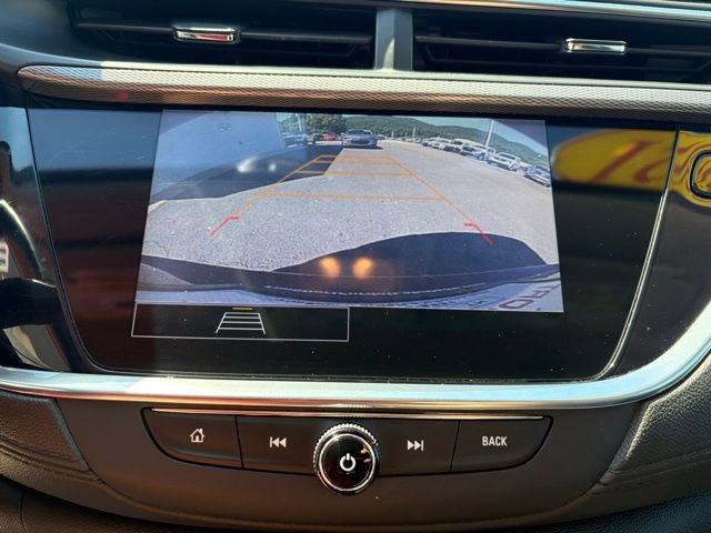 Used 2021 Buick Encore GX Essence w/ Sport Touring Package FWD image 5