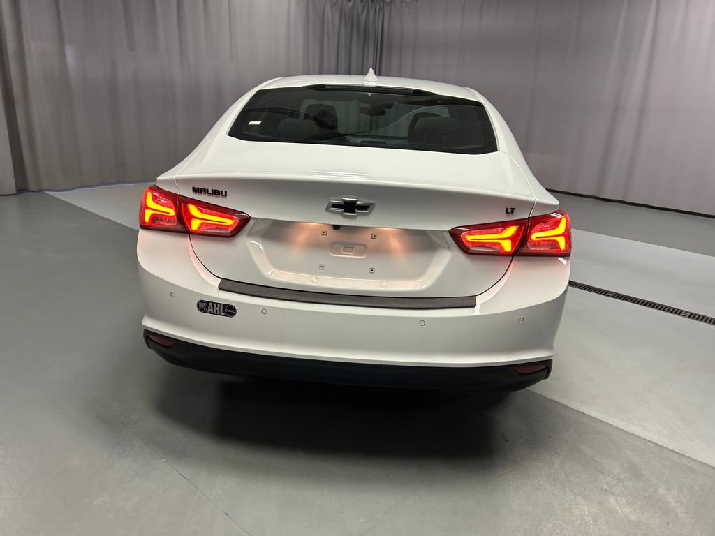 Used 2024 Chevrolet Malibu LT w/ Sport Edition FWD image 6