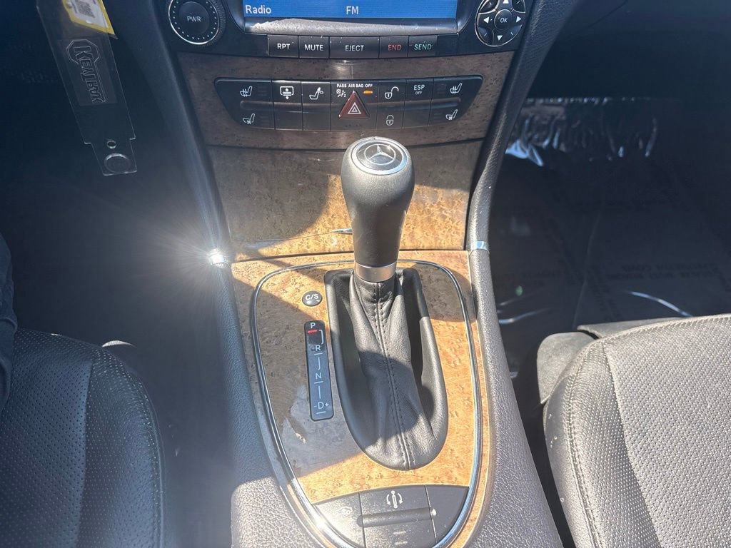Used 2008 Mercedes-Benz E 550 Sedan image 38