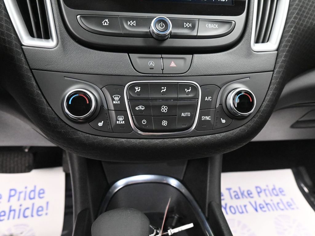 Used 2025 Chevrolet Malibu LT image 37