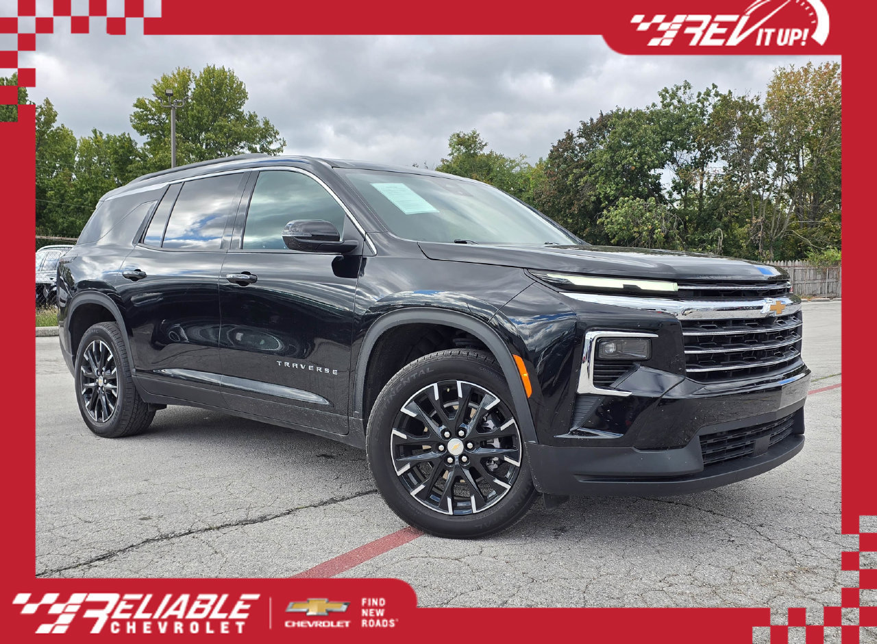 Used 2025 Chevrolet Traverse LT w/ Sun and Wheel Package AWD/4WD image 1