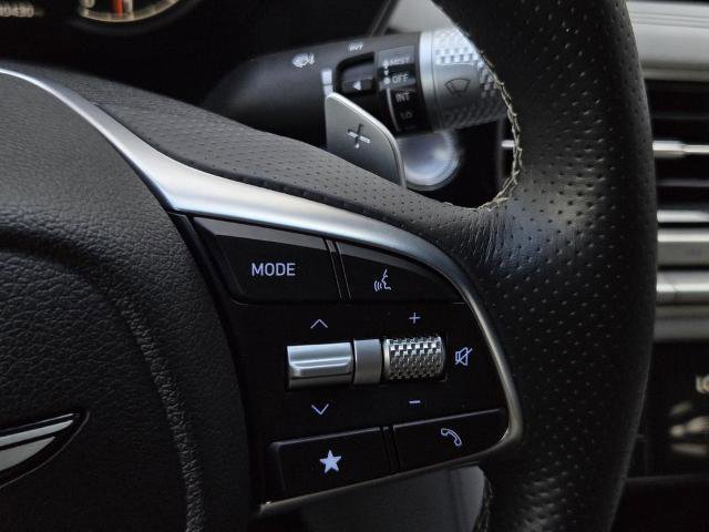 Used 2025 Genesis G70 2.5T AWD/4WD image 26