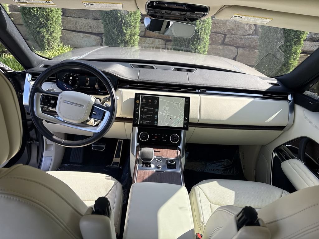 Certified 2023 Land Rover Range Rover SE AWD/4WD image 12