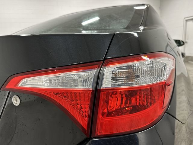 Used 2016 Toyota Corolla L FWD image 20
