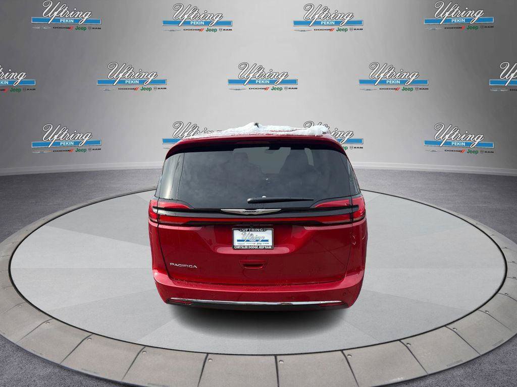 New 2026 Chrysler Pacifica Select FWD image 4