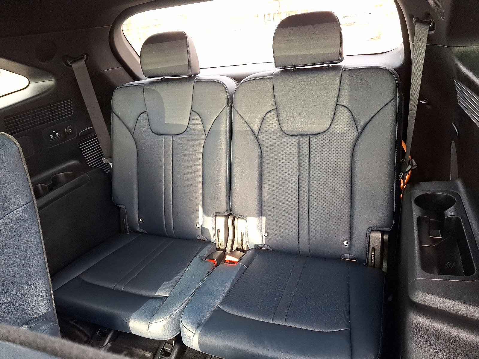 Used 2023 Kia Sorento SX Prestige image 11