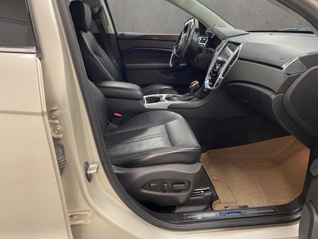 Used 2013 Cadillac SRX Luxury image 18