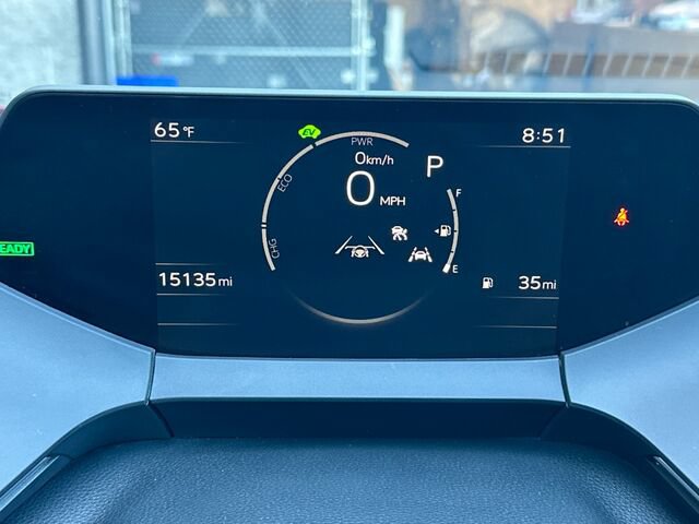 Used 2024 Toyota Prius XLE FWD image 29