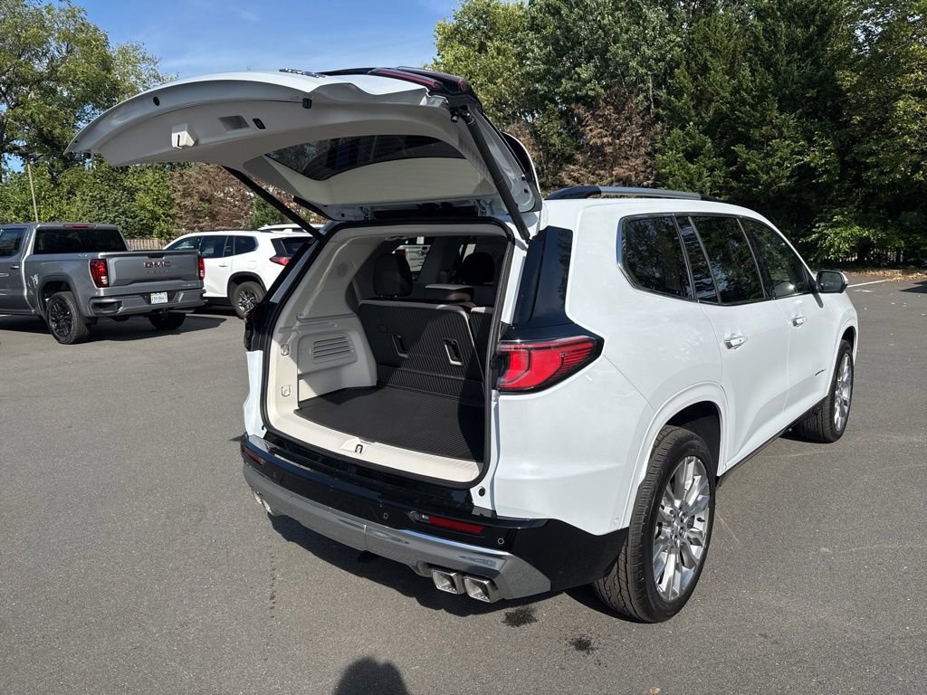 New 2026 GMC Acadia Denali w/ Super Cruise Package image 57