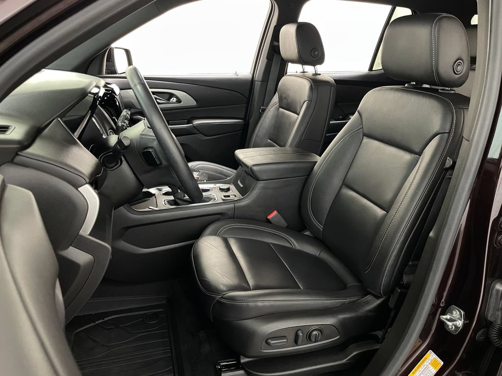 Certified 2023 Chevrolet Traverse LT w/ LPO, Floor Liner Package AWD/4WD image 24